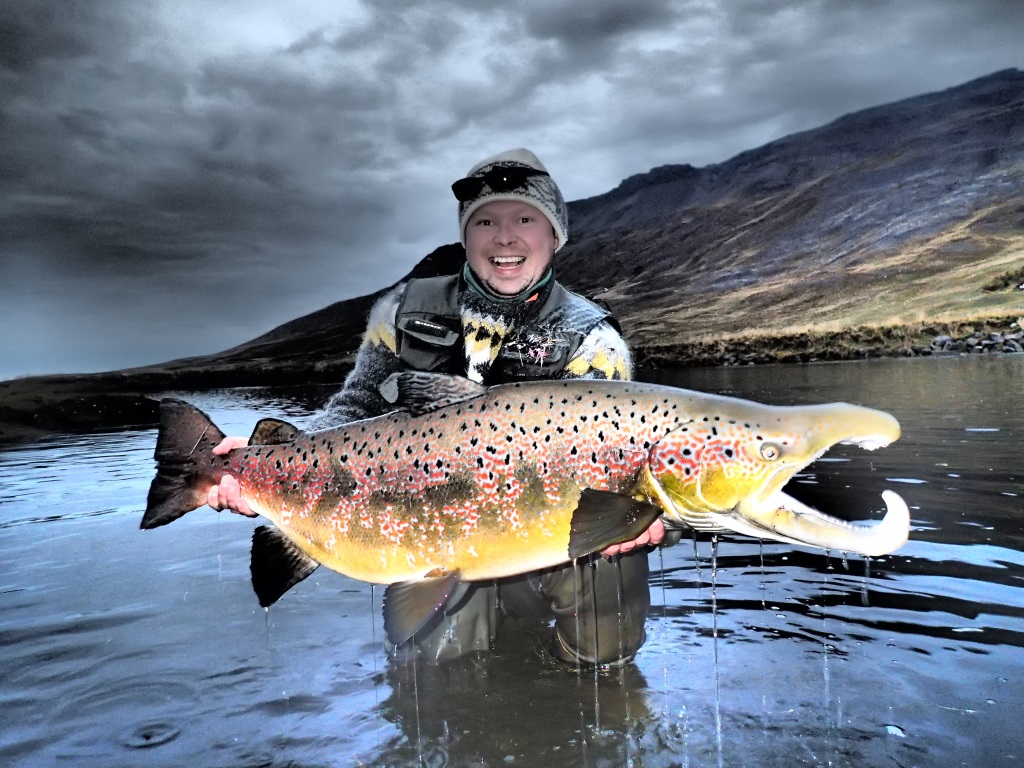 iceland tourism fishing